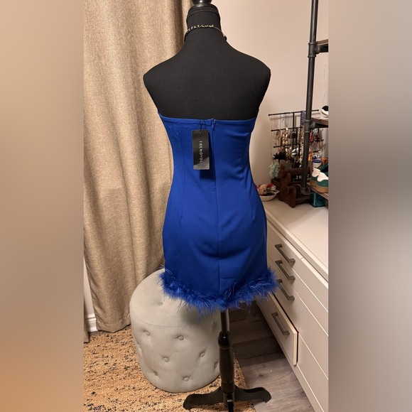 Blue Dress - Picture 2 of 5